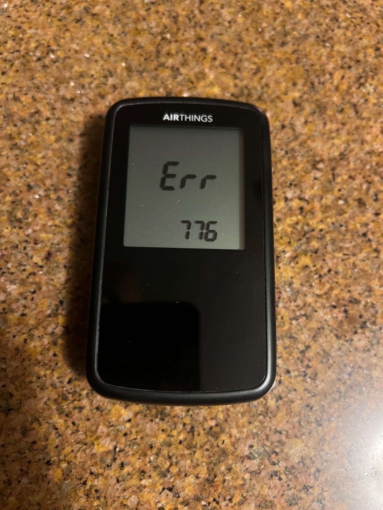 Airthings Corentium Rilevatore Radon LCD Batteria