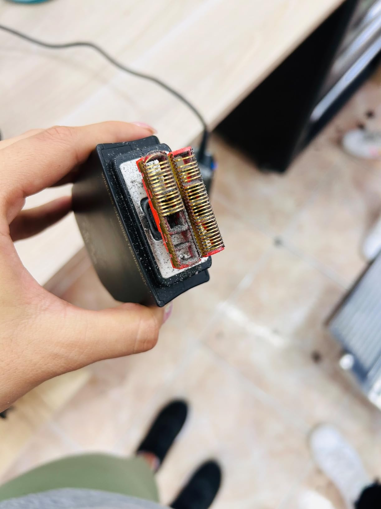 Gamma+ Prodigy Rasoio Elettrico Gold Titanium Wireless 9000 rpm
